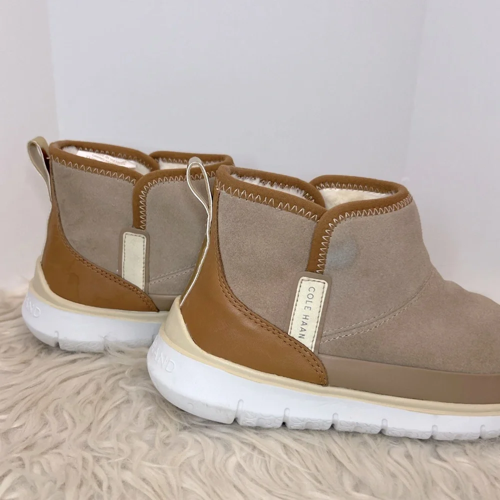 Cole Haan‎ Zerogrand Water Resistant Bootie Birch Beige Suede Leather Women’s 9B